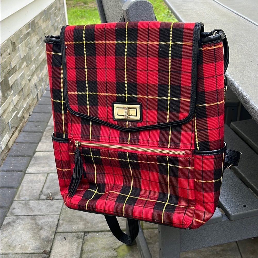 Plaid Red and Black Men's Backpack
